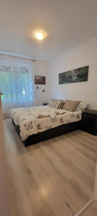 Moonshine Szeged Apartment Exterior foto